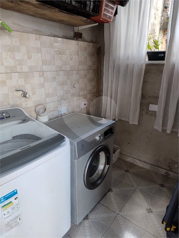 Casa à venda com 3 quartos, sendo 2 suítes, no Centro (mailasqui), São Roque, SP