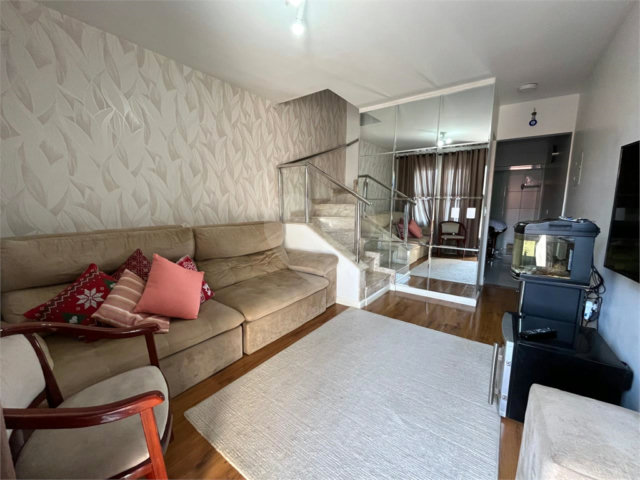 Casa à venda com 2 quartos no condomínio Cond Vitória, São Paulo - SP