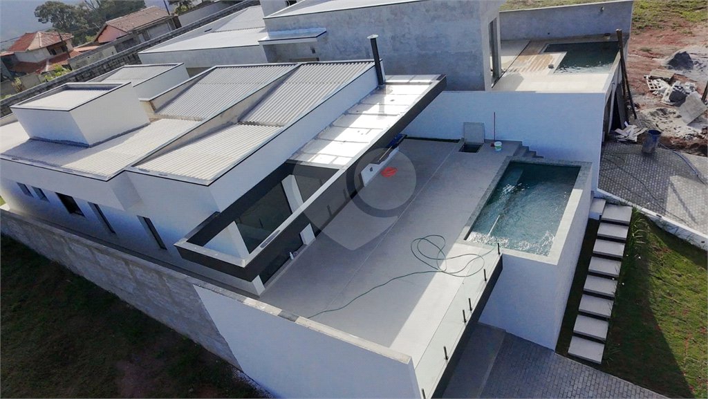 Casa à venda com 3 suítes no condomínio Greenfield, Atibaia - SP
