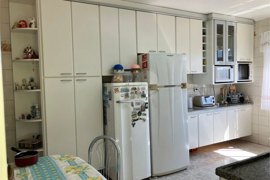 Casa à venda com 3 quartos em Jardim Peri, São Paulo, SP