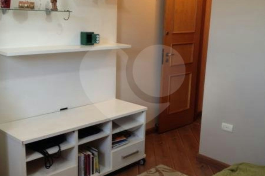 Sobrado à venda com 3 quartos, sendo 1 suíte, em Vila Nova Cachoeirinha, São Paulo, SP