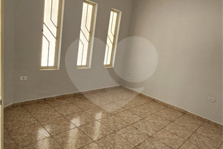 Sobrado à venda com 3 quartos, sendo 2 suítes, em Jardim Rossignatti, Indaiatuba, SP
