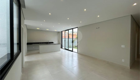 Casa à venda com 3 suítes no condomínio Helena Maria, Sorocaba - SP