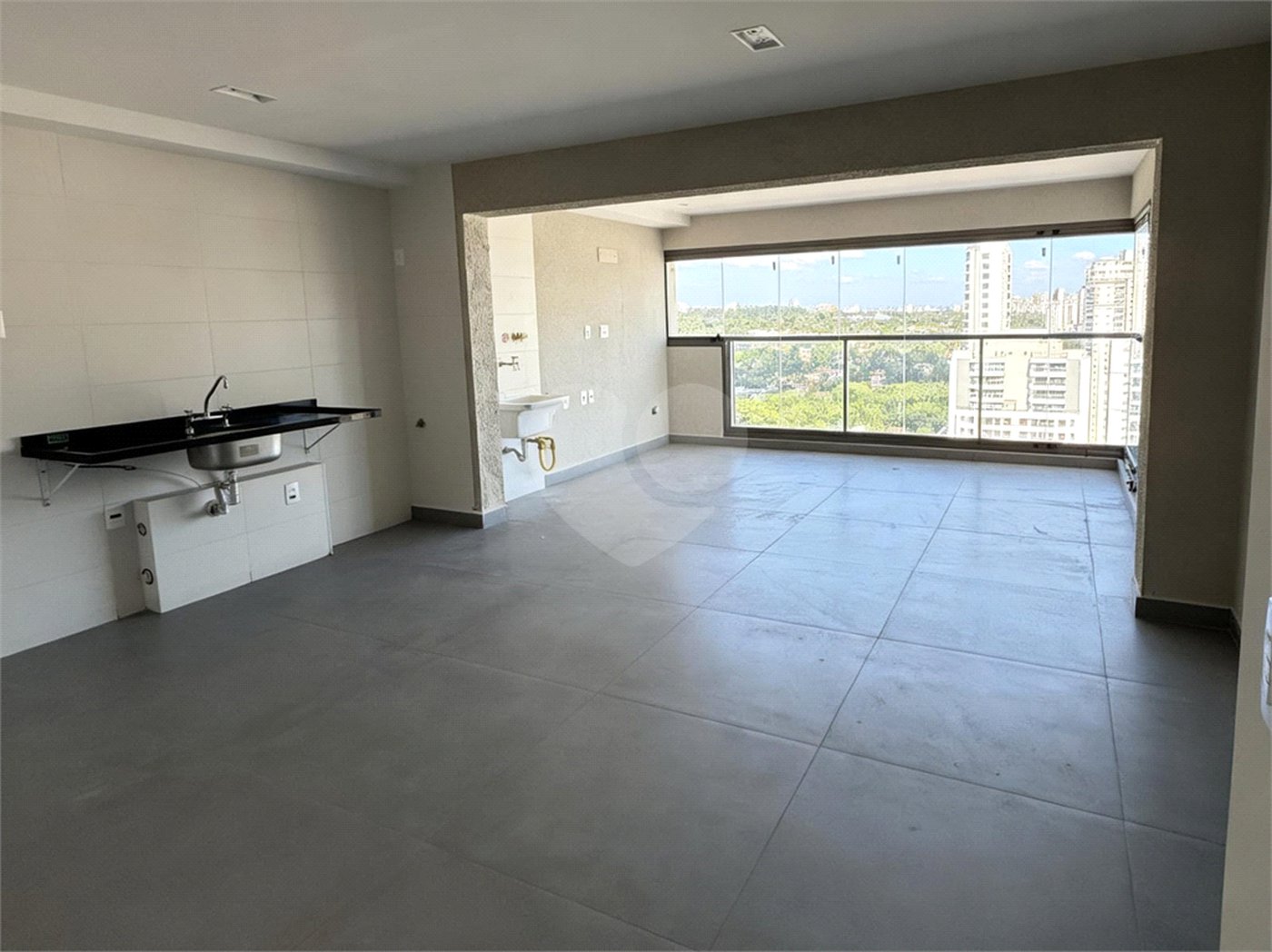 Apartamento à venda com 2 suítes em Campo Belo, São Paulo, SP