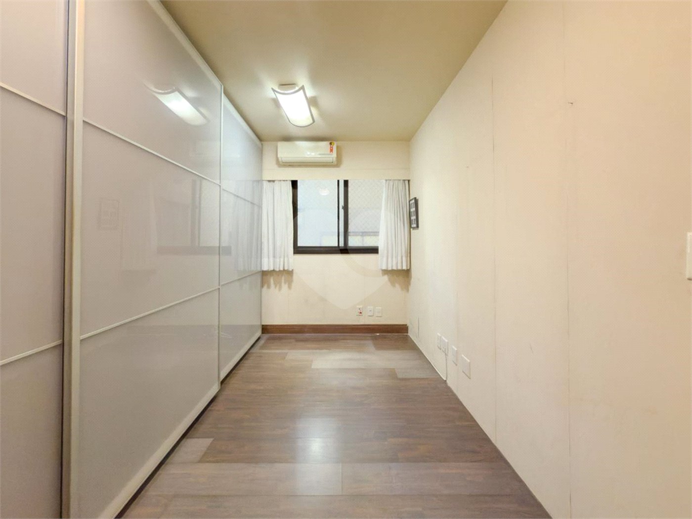 Apartamento à venda com 3 quartos, sendo 2 suítes, em Leblon, Rio de Janeiro, RJ
