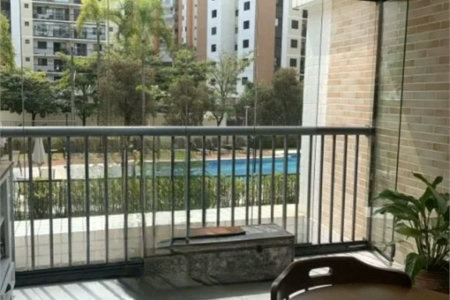 Apartamento à venda com 3 quartos, sendo 1 suíte, em Cidade São Francisco, São Paulo, SP