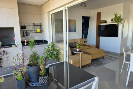 Apartamento à venda com 4 quartos, sendo 2 suítes, em Vila Paulicéia, São Paulo, SP