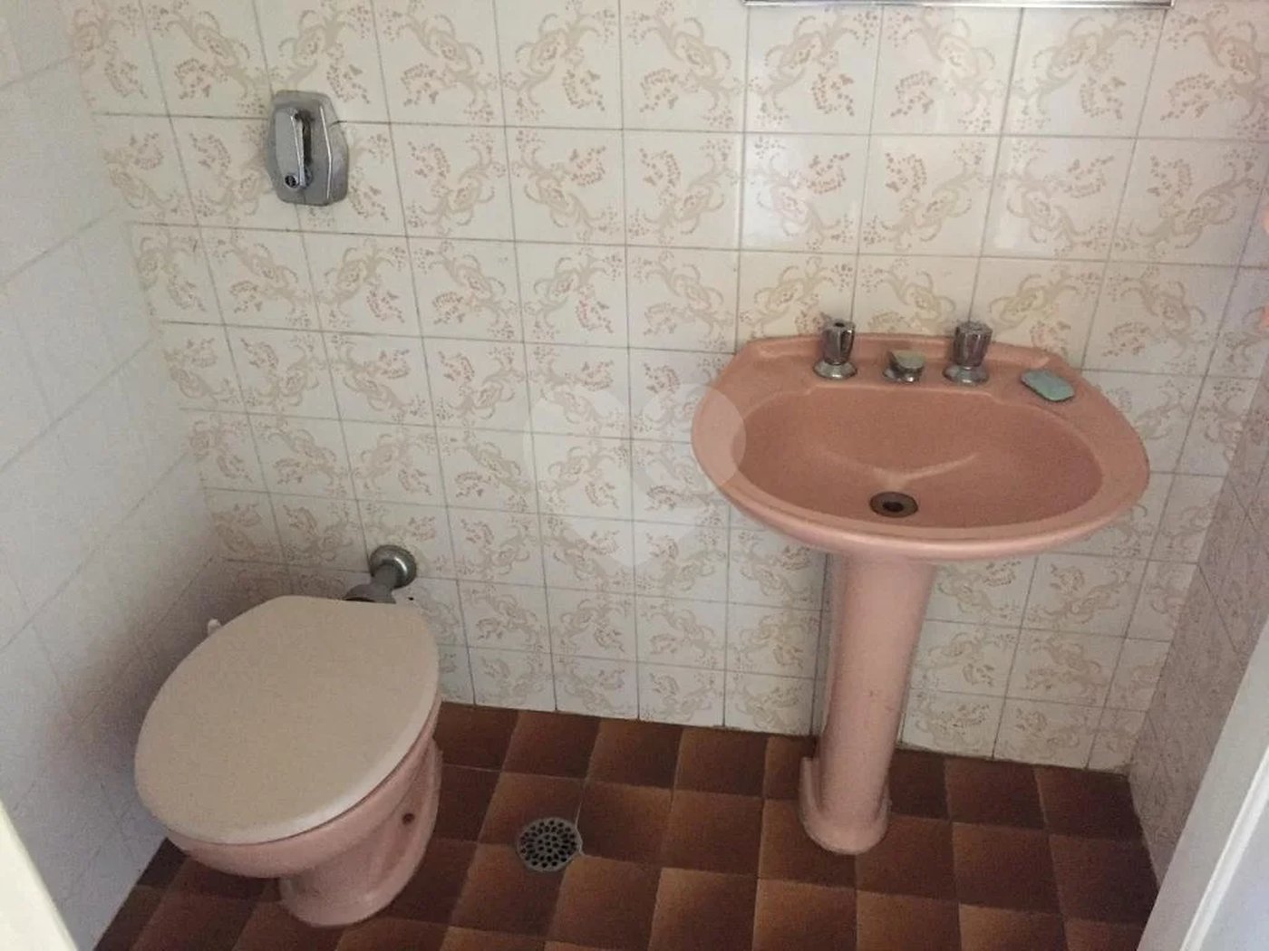 Casa à venda com 3 quartos, sendo 1 suíte, em Santana, São Paulo, SP