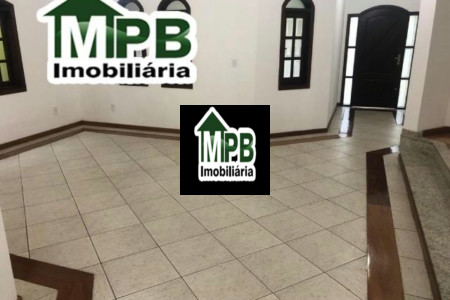Sobrado à venda com 4 quartos, sendo 2 suítes, em Jardim Pagliato, Sorocaba, SP
