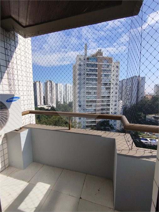 Apartamento para alugar com 3 quartos, sendo 1 suíte, em Morumbi, São Paulo, SP