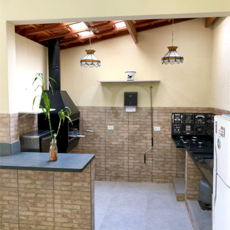 Sobrado à venda com 5 suítes em Vila Alzira, Santo André, SP