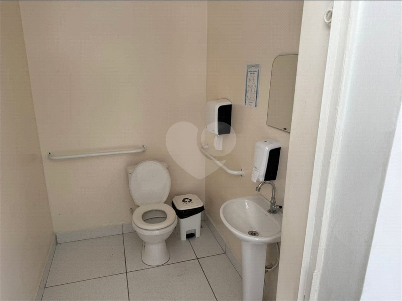 Ponto Comercial 1.400M² - Pronto para Uso – Ideal para Clínicas, Centros de Especialidades ou Hospitais de Pequeno Porte