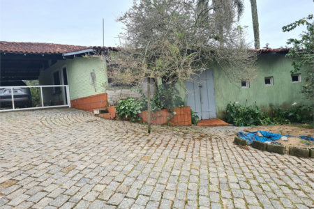 Excelente Chácara à Venda em Itapecerica da Serra/SP