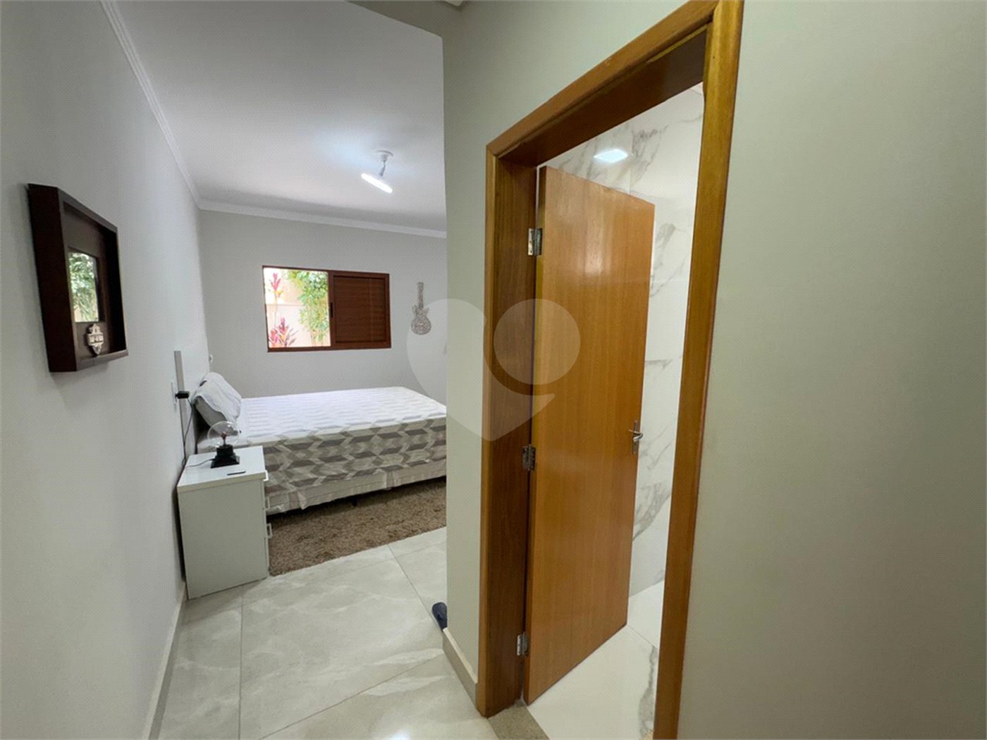 Casa térrea no Condomínio Faixa Azul