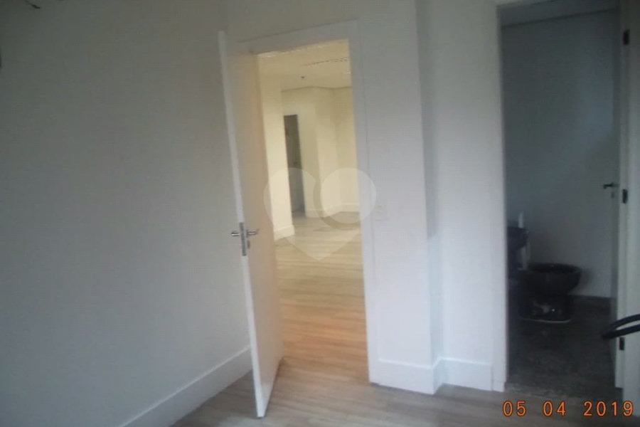 Conjunto comercial na Vila Olimpia