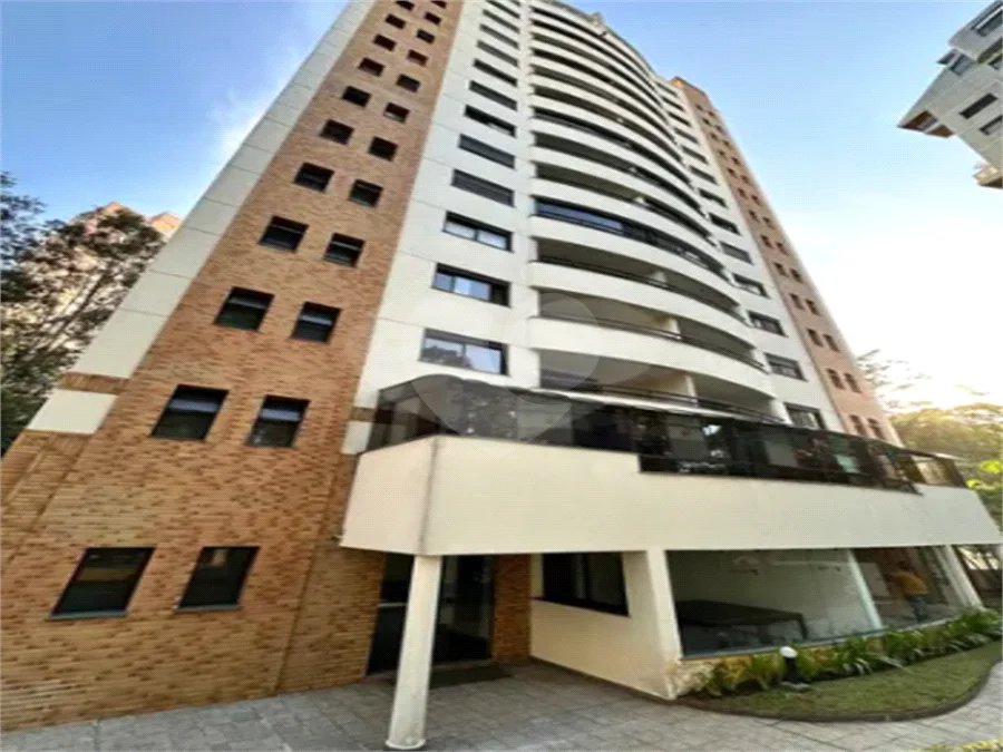 Apartamento para alugar com 2 suítes em Vila Andrade, São Paulo, SP