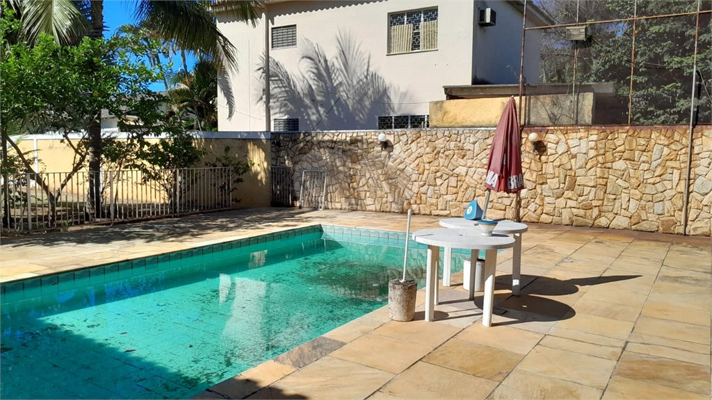 Casa à venda com 3 quartos, sendo 1 suíte, em Campo Grande, Rio de Janeiro, RJ