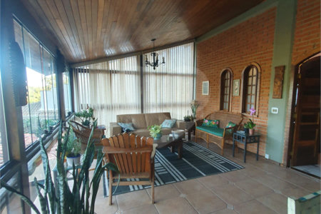 Casa à venda com 4 quartos, sendo 2 suítes,  no condomínio Vinhas da Vista Alegre - Lado Café, Vinhedo - SP