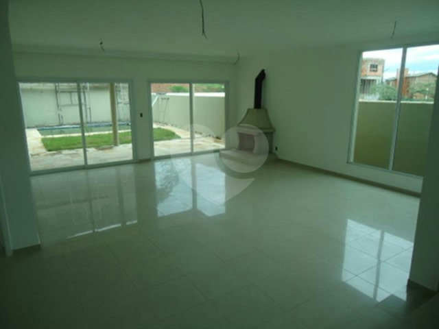 Casa à venda com 3 suítes em São Paulo II, Cotia, SP