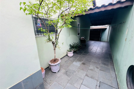 Casa à venda com 3 quartos, sendo 1 suíte,  em Vila Galvão, Guarulhos, SP