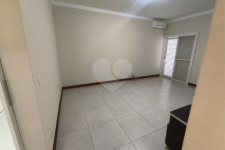 Casa à venda com 5 quartos, sendo 1 suíte,  em Jardim Colombo, Itapetininga, SP