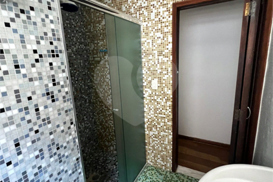 Sobrado à venda com 3 quartos em Freguesia do Ó, São Paulo, SP
