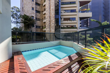 Apartamento à venda ou para alugar com 4 suítes em Jardim Vitória Régia, São Paulo, SP