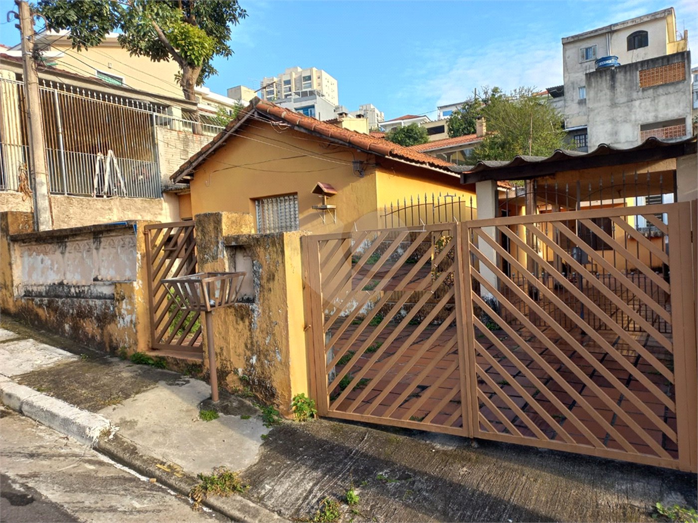Casa à venda com 3 quartos em Vila Mazzei, São Paulo, SP