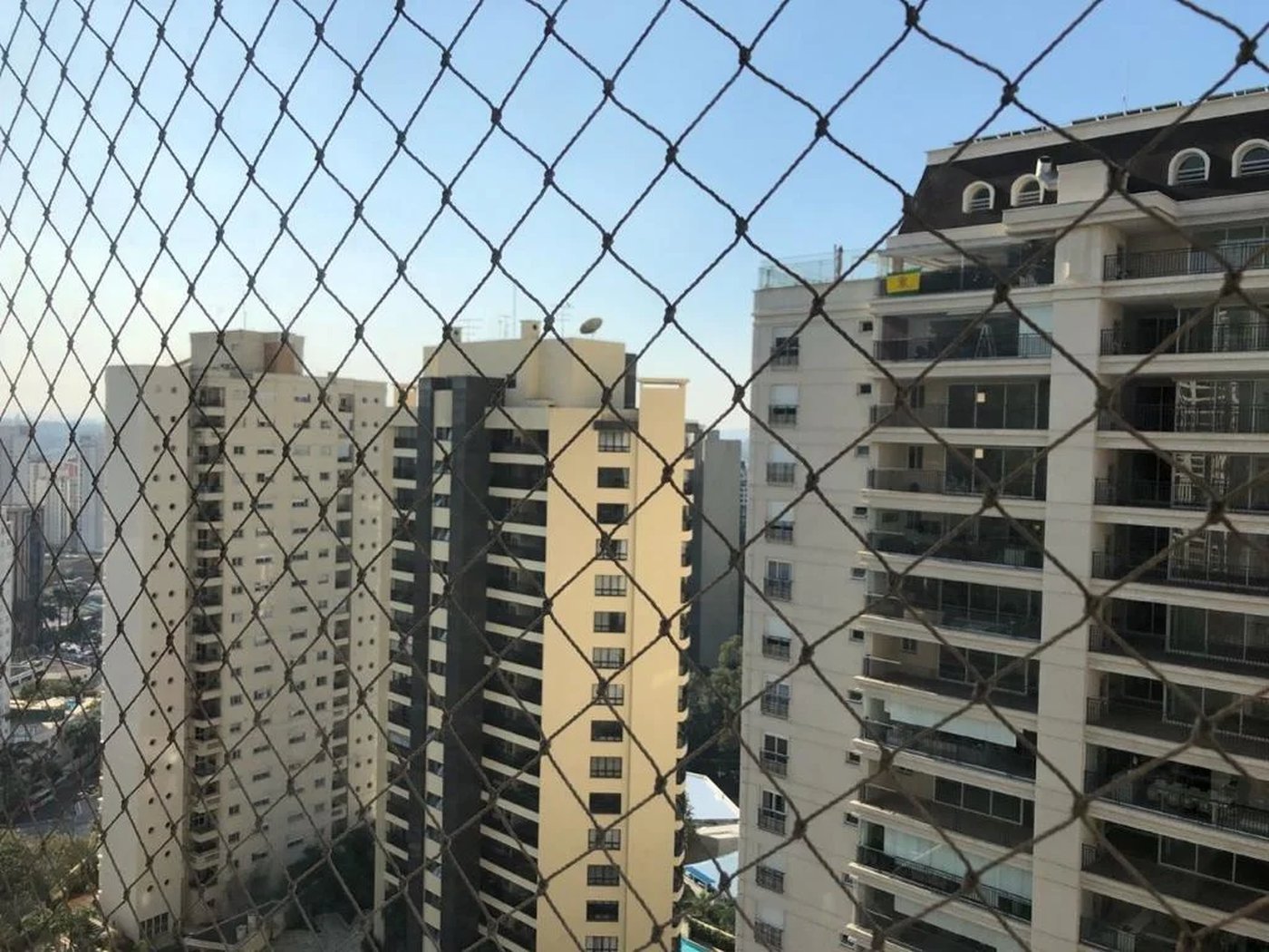 Apartamento à venda com 3 suítes em Vila Suzana, São Paulo, SP