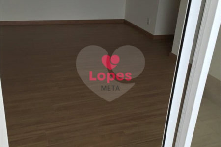 Apartamento à venda com 2 quartos, sendo 1 suíte,  em Vila Industrial, São José dos Campos, SP