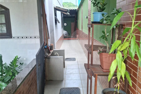 Casa à venda com 2 quartos, sendo 1 suíte, em Santíssimo, Rio de Janeiro, RJ