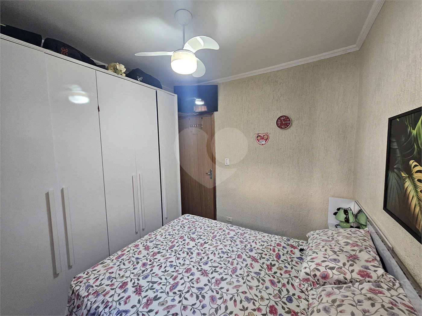 Casa à venda com 3 quartos, sendo 1 suíte,  em Conjunto Residencial Nova Bertioga, Mogi das Cruzes, SP