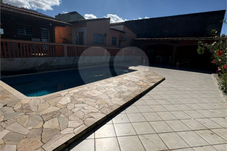 Casa Térrea à venda com 3 quartos em Vila Áurea, Poá, SP