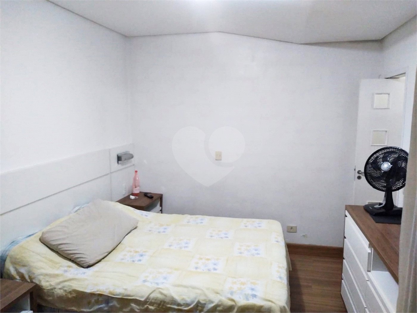 Casa à venda com 4 quartos, sendo 1 suíte, em Santana, São Paulo, SP