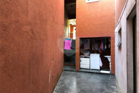 Sobrado à venda com 5 quartos, sendo 1 suíte, em Jardim São Jorge (raposo Tavares), São Paulo, SP