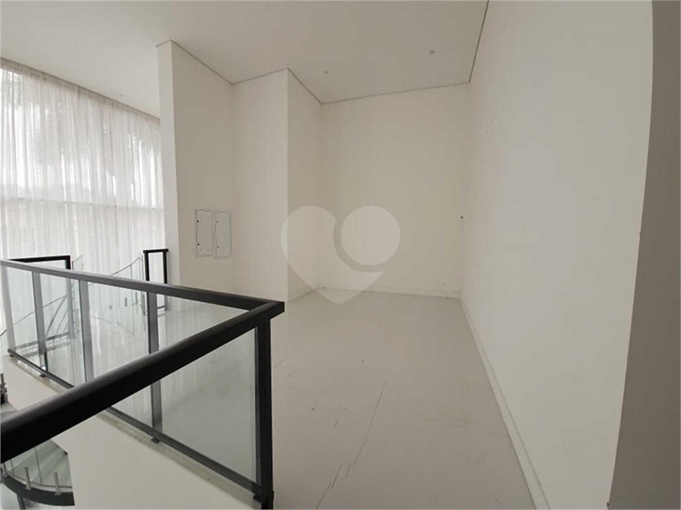 Casa à venda com 5 suítes no condomínio Tamboré II, Santana de Parnaíba - SP