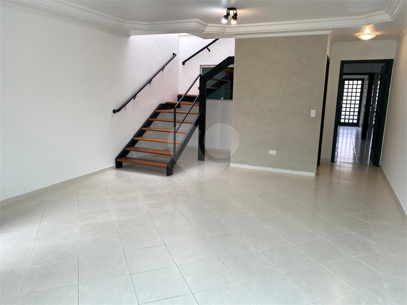 Sobrado à venda com 3 quartos, sendo 1 suíte, em Vila Lageado, São Paulo, SP