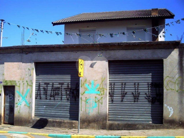 Sobrado à venda com 3 quartos, sendo 1 suíte,  em Vila Irmãos Arnoni, São Paulo, SP