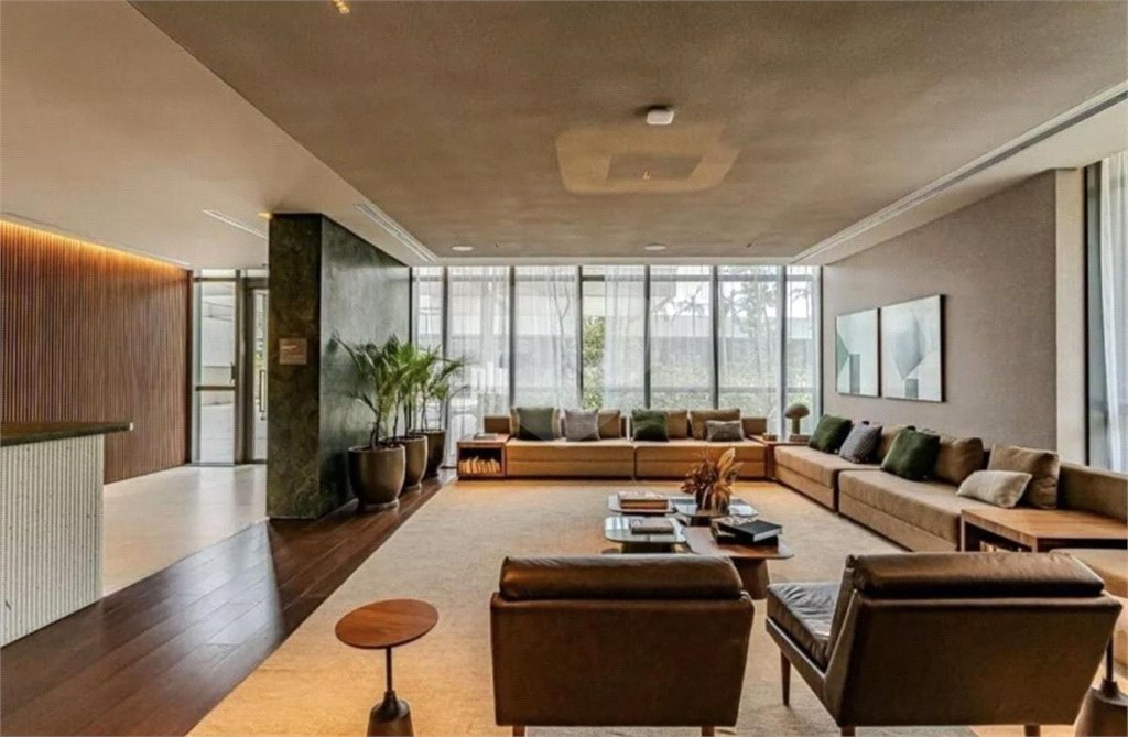 Apartamento à venda com 4 suítes em Vila Cordeiro, São Paulo, SP