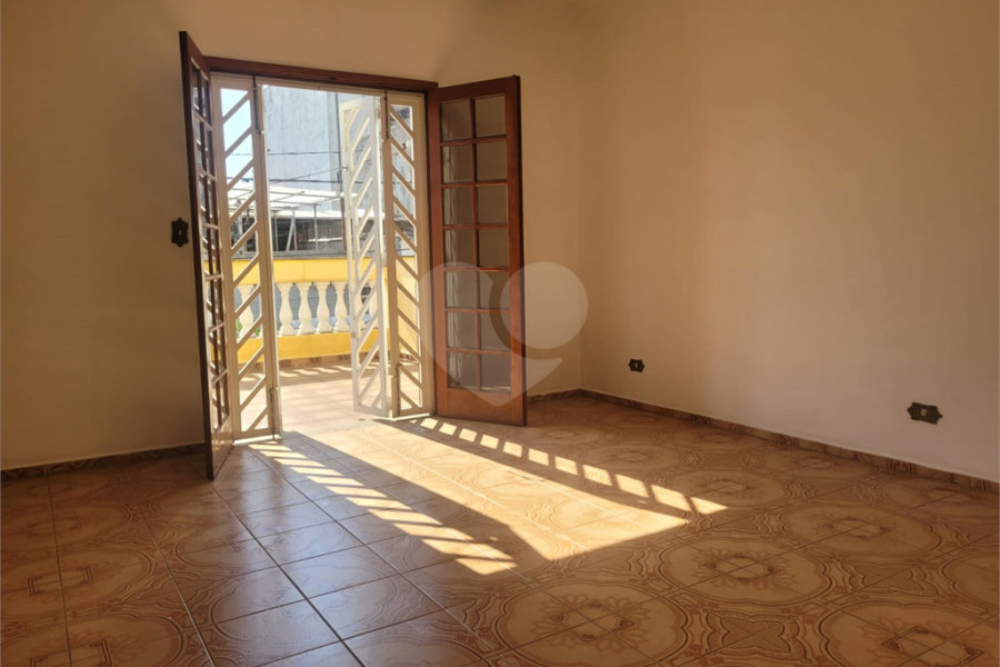 Sobrado à venda com 3 quartos, sendo 1 suíte,  em Vila Ester (zona Norte), São Paulo, SP