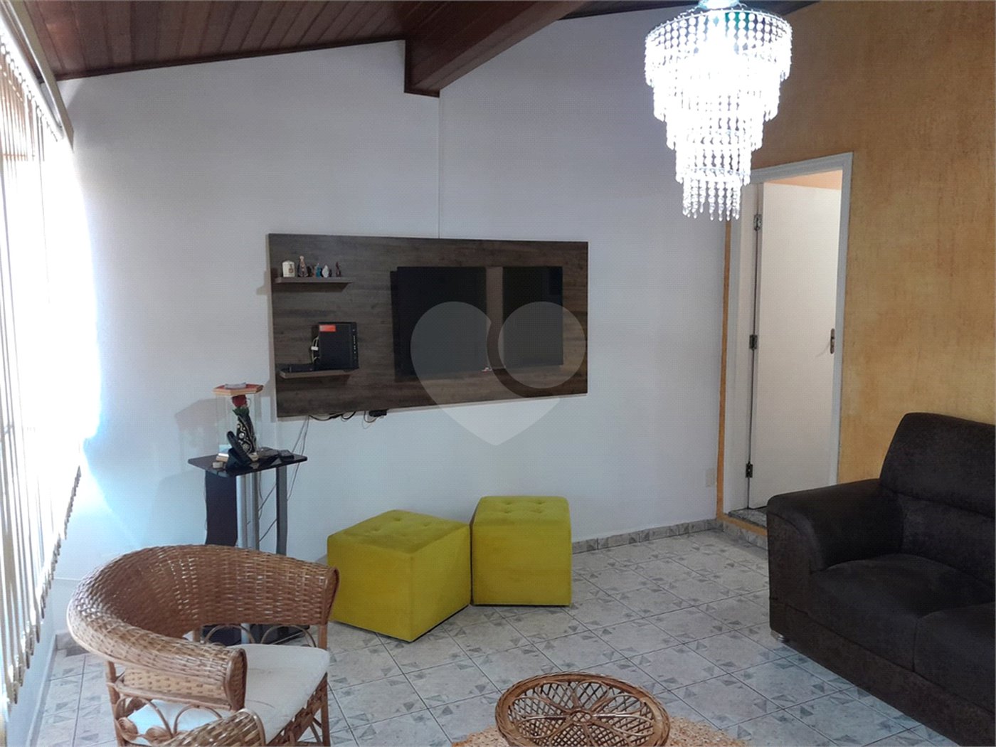 Casa à venda com 3 quartos, sendo 1 suíte, em Jardim Aeroporto I, Itu, SP