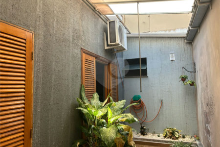 Casa à venda com 3 quartos, sendo 2 suítes, em Jardim de Cresci, São Carlos, SP