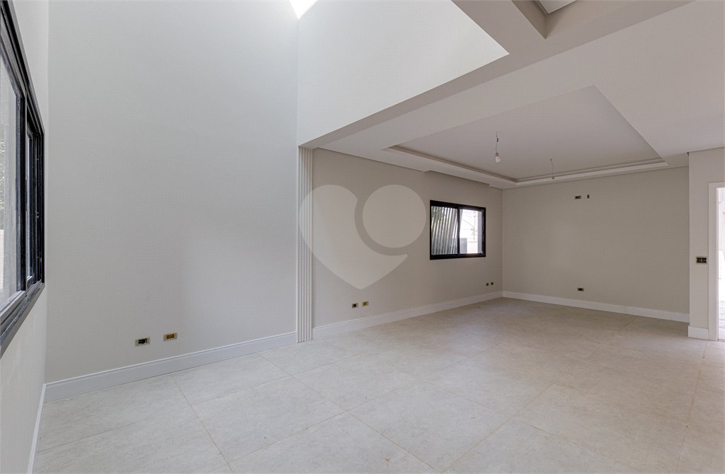 Casa à venda com 4 suítes no condomínio Reserva Robélia, São Paulo - SP