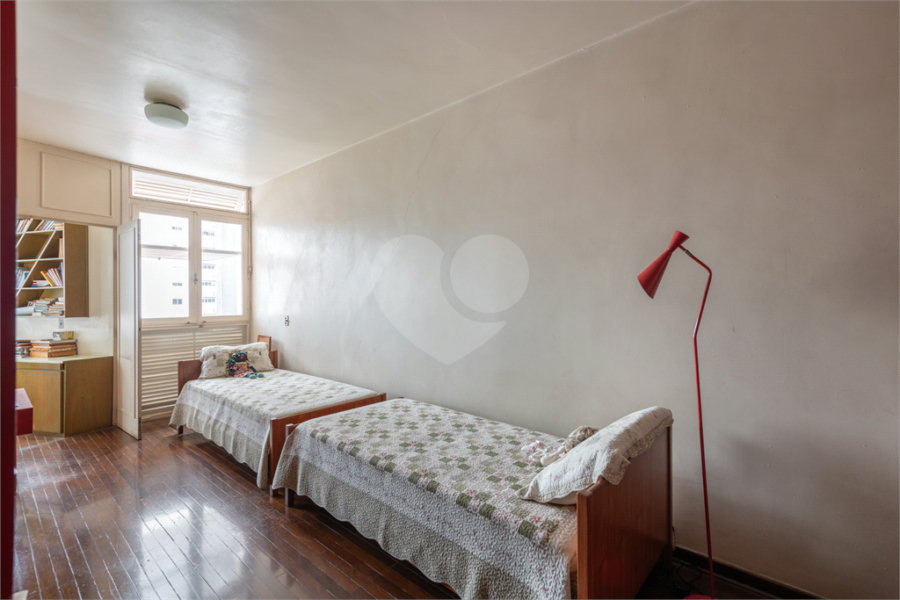 Casa Térrea à venda com 7 quartos, sendo 1 suíte, em Santana, São Paulo, SP