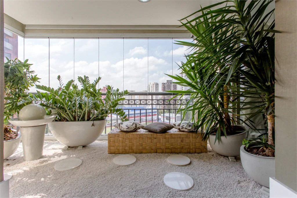 Apartamento à venda com 4 suítes em Vila Suzana, São Paulo, SP