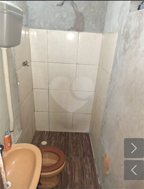 Casa à venda com 5 quartos, sendo 2 suítes, em Parque Maria Helena, Suzano, SP
