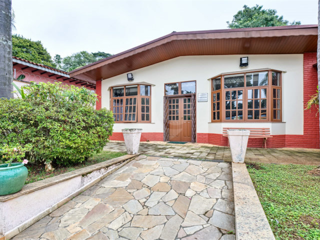 Casa à venda com 3 quartos, sendo 2 suítes,  em Alto da Boa Vista, São Paulo, SP