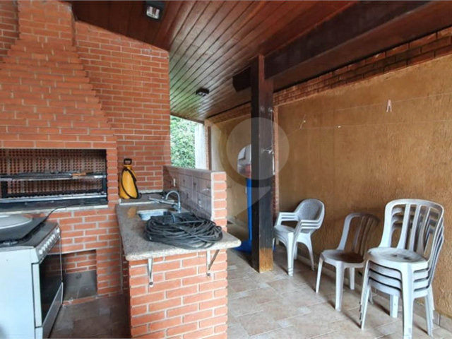 Sobrado à venda ou para alugar com 5 quartos, sendo 3 suítes,  em Serra da Cantareira, São Paulo, SP