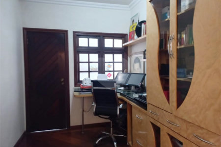 Casa à venda com 3 suítes em Parque Monte Alegre, Taboão da Serra, SP