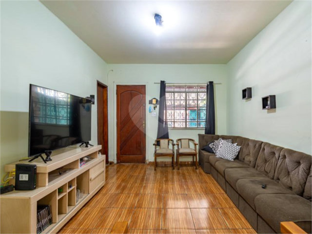 Sobrado à venda com 4 quartos, sendo 1 suíte,  em Brooklin, São Paulo, SP